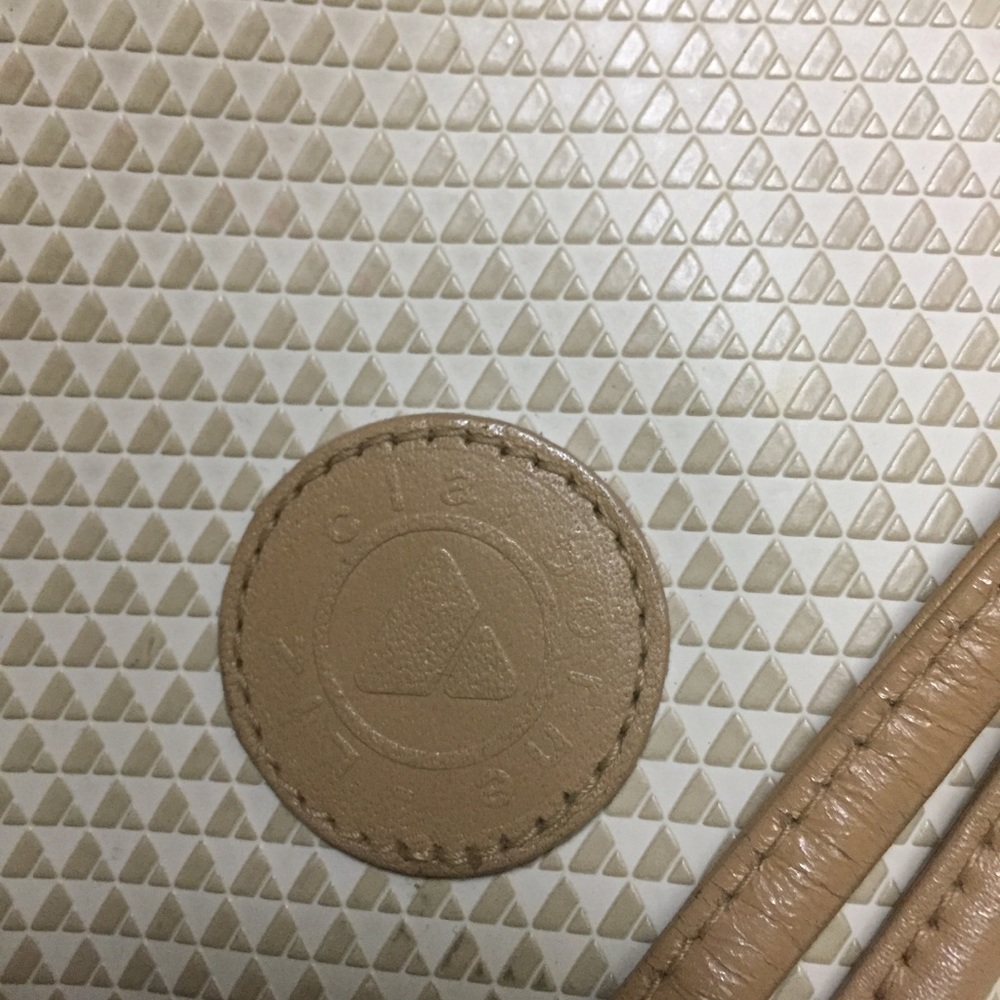 Liz Claiborne Handbag - Picture 2 of 4